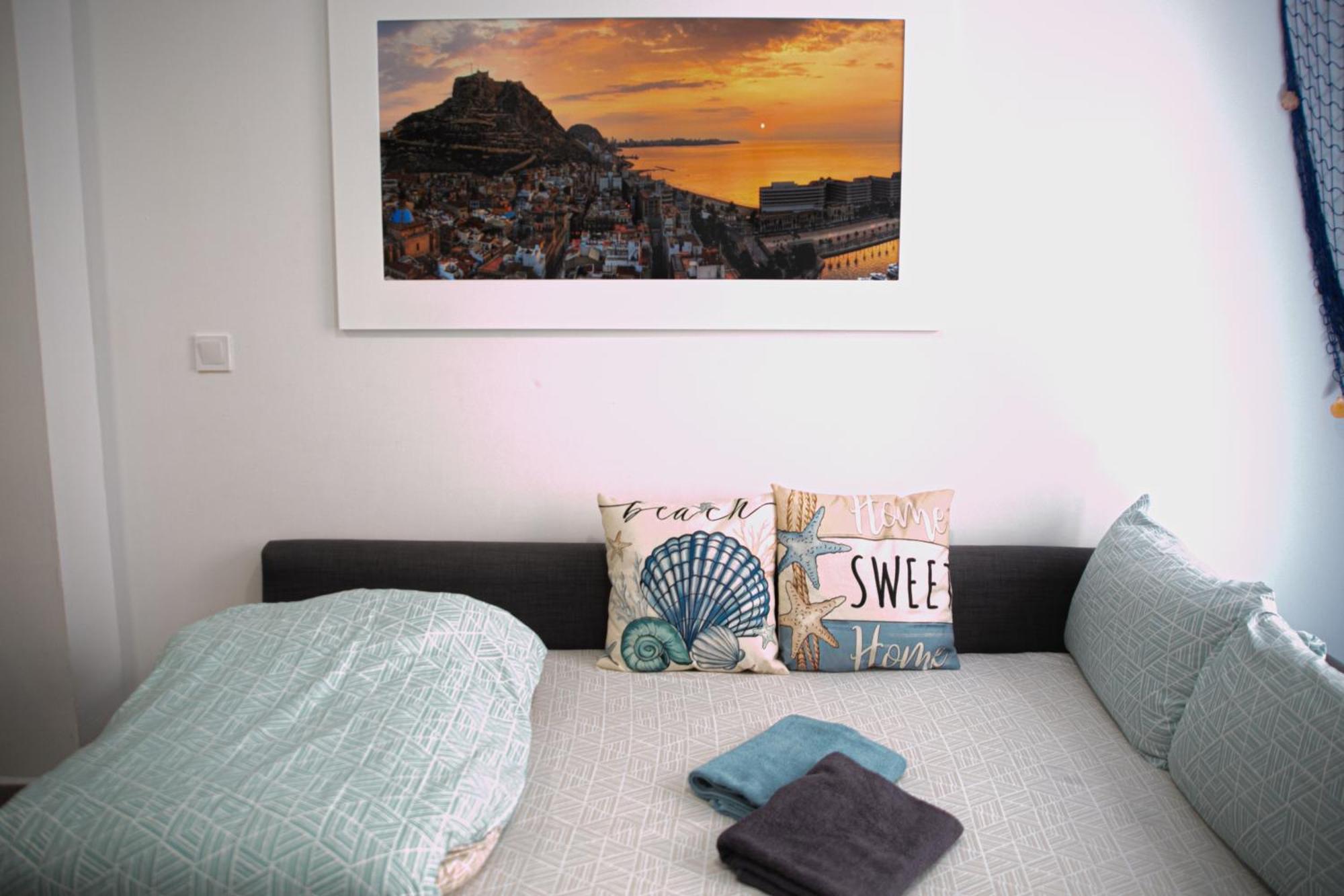 Charming Duplex - Historic Center - 7Min To Beach Alicante Kültér fotó